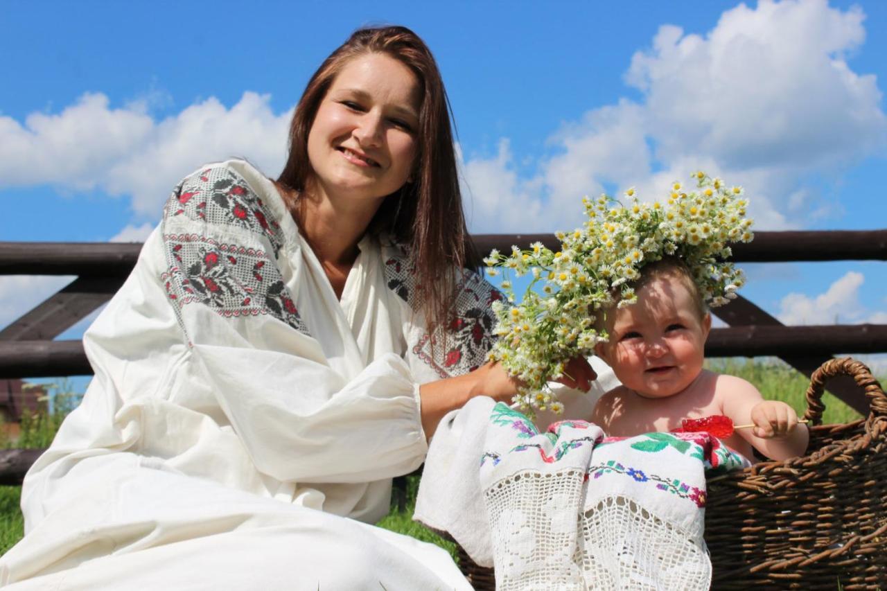 U Dvori Hotel Podgorodtsy Екстериор снимка