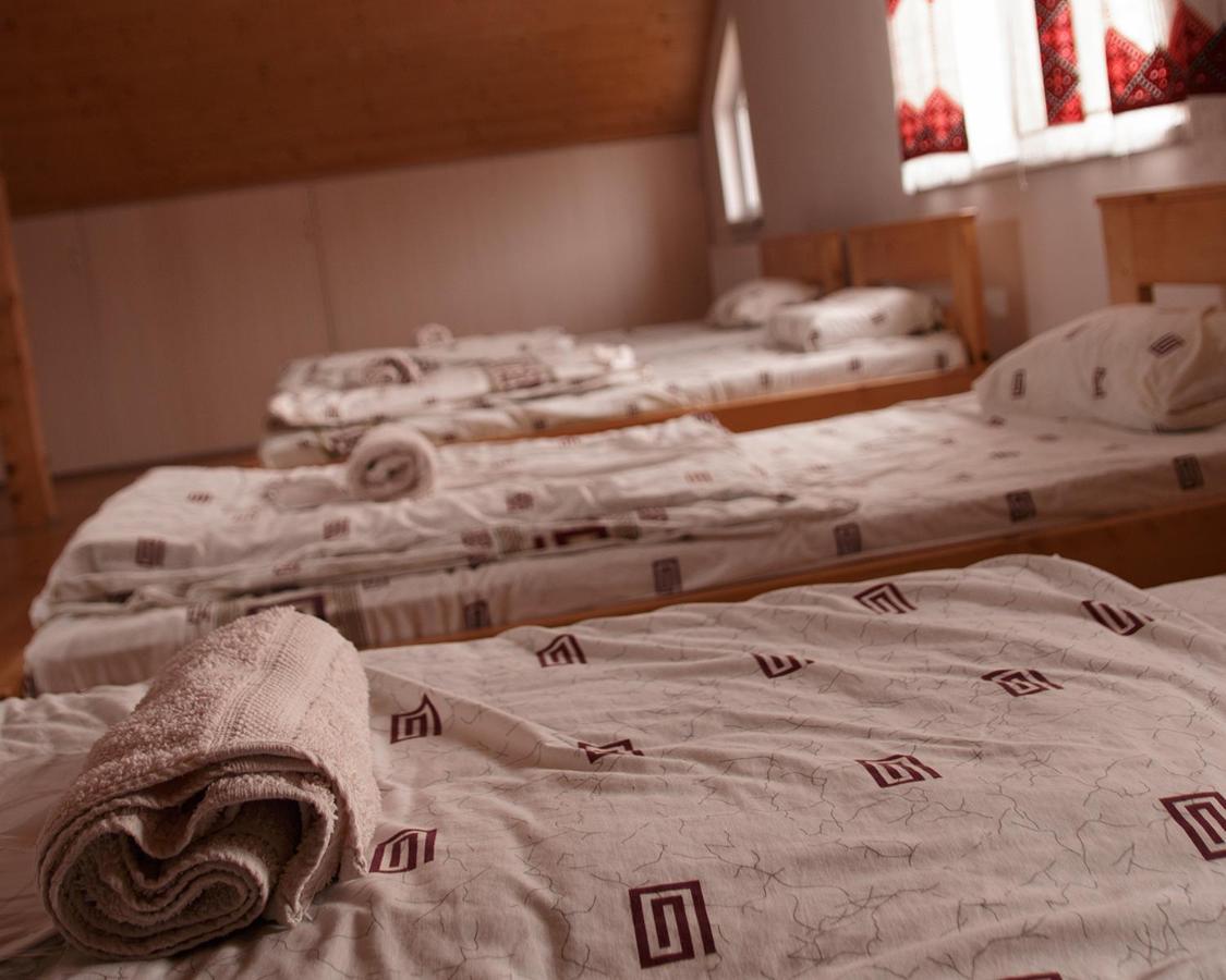 U Dvori Hotel Podgorodtsy Екстериор снимка