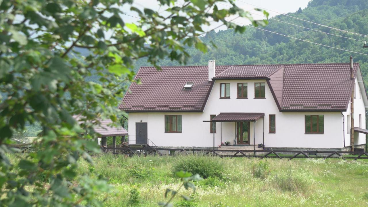 U Dvori Hotel Podgorodtsy Екстериор снимка