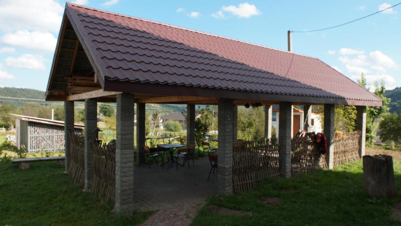 U Dvori Hotel Podgorodtsy Екстериор снимка