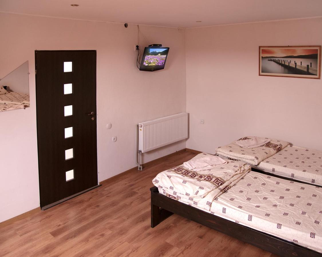 U Dvori Hotel Podgorodtsy Екстериор снимка