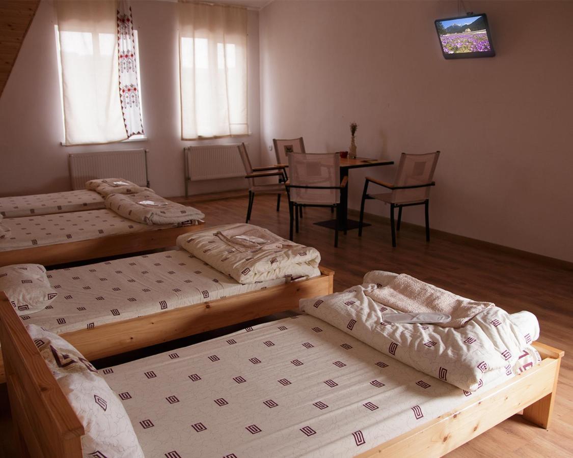 U Dvori Hotel Podgorodtsy Екстериор снимка