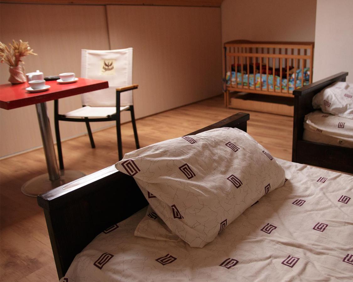 U Dvori Hotel Podgorodtsy Екстериор снимка