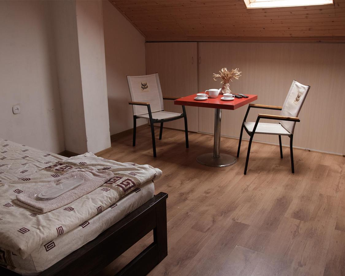 U Dvori Hotel Podgorodtsy Екстериор снимка
